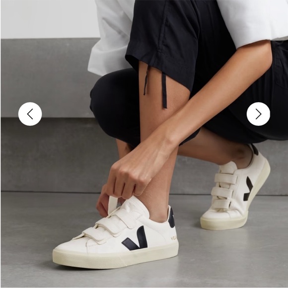 Veja Recife Leather Chromefree Sneakers Extra White Black 7 7.5 EU 38 LIKE NEW - Picture 7 of 13